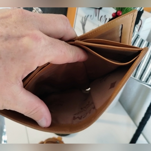 MCM Wallet Cognac - Picture 8 of 10